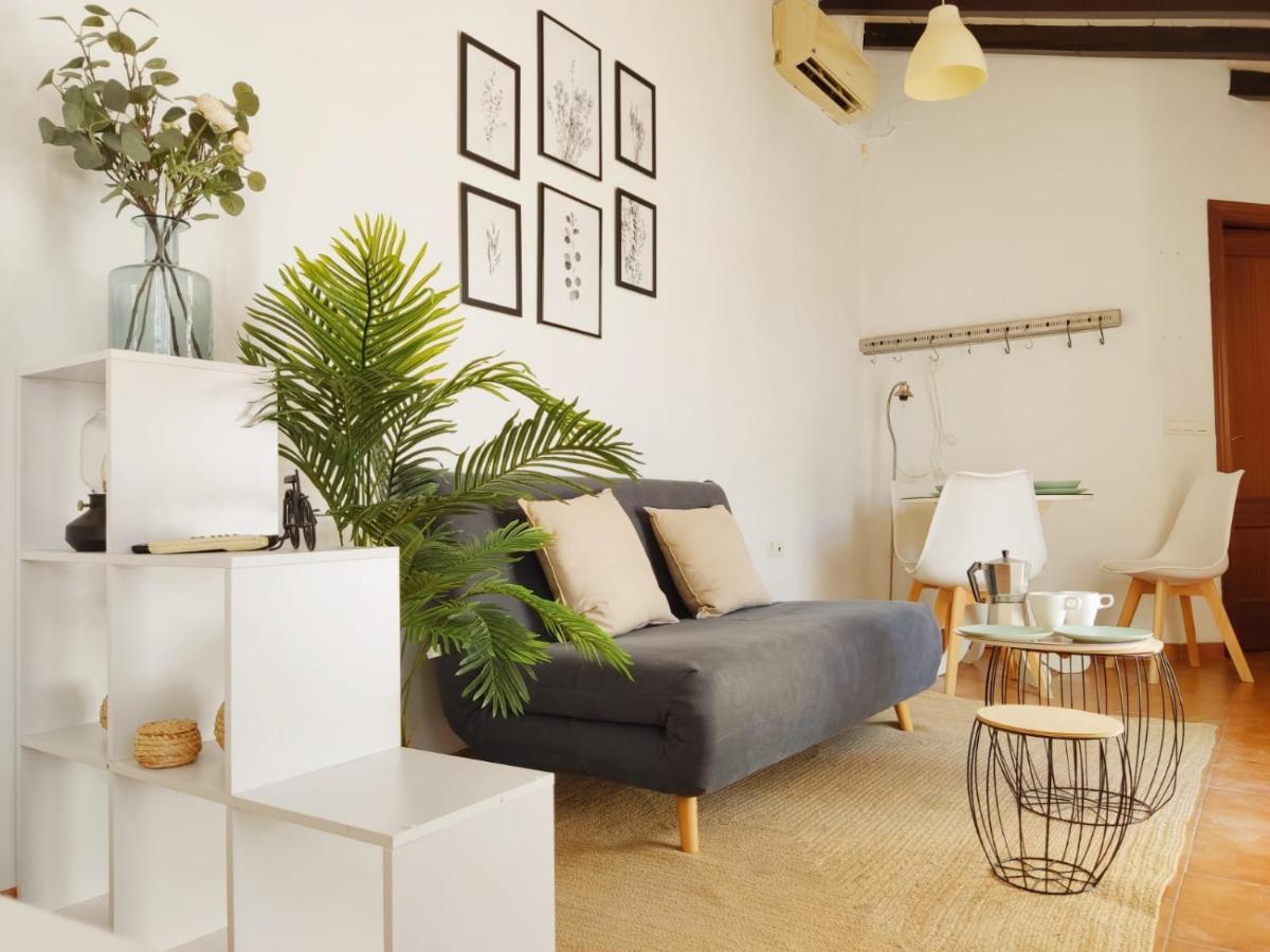 セビリアStunning Attic With Private Terrace And Parking Optionalアパートメント エクステリア 写真